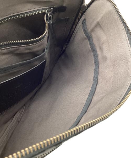 Vivienne Westwood（ヴィヴィアンウエストウッド）Vivienne Westwood (ヴィヴィアンウエストウッド) クラッチバッグ ブラックの古着・服飾アイテム