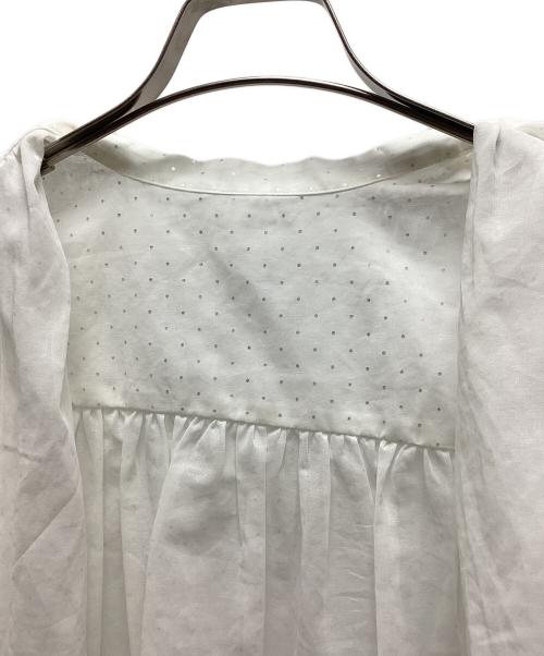 TOMORROW LAND（トゥモローランド）TOMORROW LAND (トゥモローランド) 半袖ブラウス ベージュ サイズ:SIZE36の古着・服飾アイテム