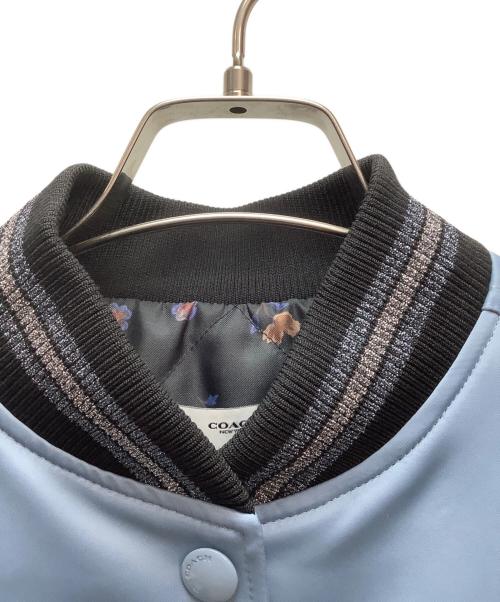 COACH（コーチ）COACH (コーチ) Keith Haring (キースヘリング) スタジャン スカイブルー サイズ:XSの古着・服飾アイテム