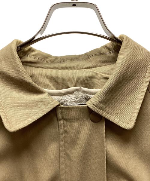 KBF（ケービーエフ）KBF (ケービーエフ) コート ベージュ サイズ:SIZE ONEの古着・服飾アイテム