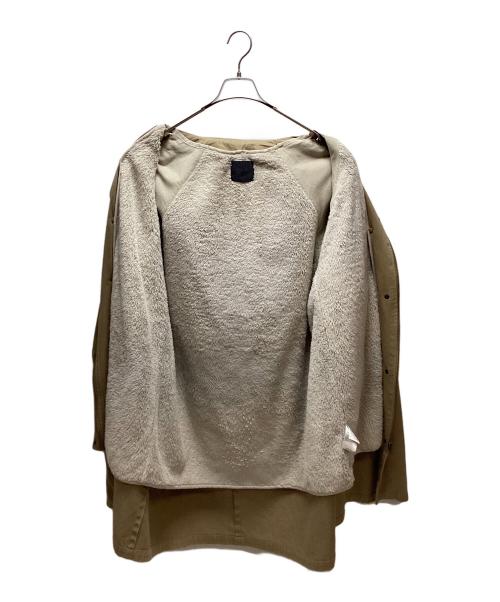 KBF（ケービーエフ）KBF (ケービーエフ) コート ベージュ サイズ:SIZE ONEの古着・服飾アイテム