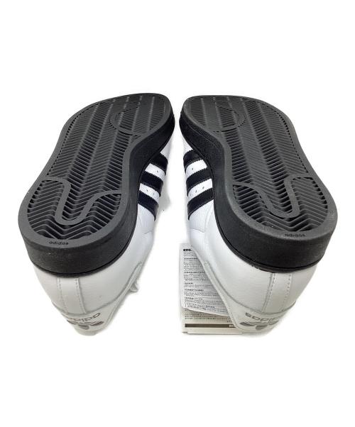 adidas（アディダス）adidas (アディダス) ローカットスニーカー ホワイト×ブラック サイズ:26の古着・服飾アイテム