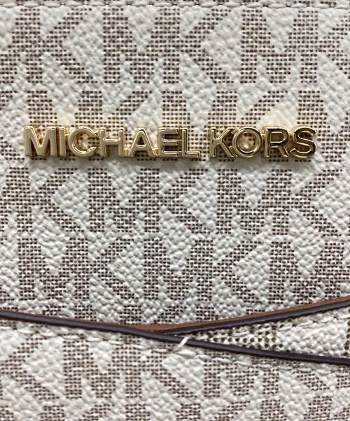 MICHAEL KORS（マイケル・コース）MICHAEL KORS (マイケル・コース) ショルダーバッグ アイボリーの古着・服飾アイテム