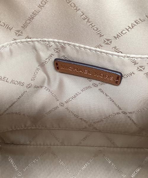 MICHAEL KORS（マイケル・コース）MICHAEL KORS (マイケル・コース) ショルダーバッグ アイボリーの古着・服飾アイテム