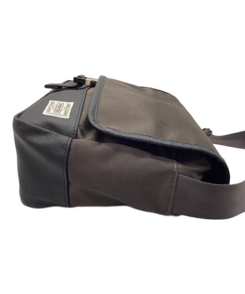 PORTER（ポーター）PORTER (ポーター) メッセンジャーバッグ ブラック×ブラウンの古着・服飾アイテム