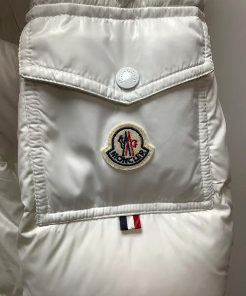 MONCLER（モンクレール）MONCLER (モンクレール) ダウンジャケット ホワイト サイズ:4の古着・服飾アイテム