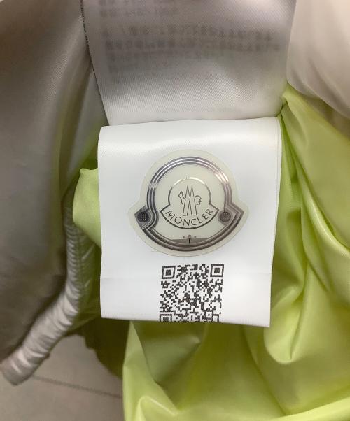 MONCLER（モンクレール）MONCLER (モンクレール) ダウンジャケット ホワイト サイズ:4の古着・服飾アイテム