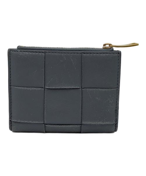 BOTTEGA VENETA（ボッテガベネタ）BOTTEGA VENETA (ボッテガベネタ) 2つ折り財布 グレーの古着・服飾アイテム