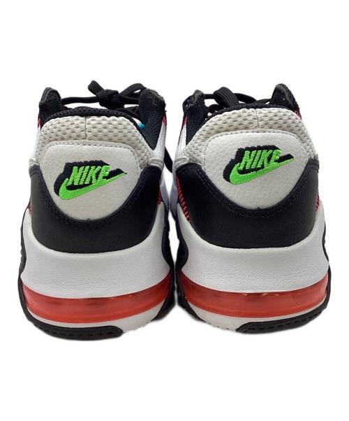 NIKE（ナイキ）NIKE (ナイキ) ローカットスニーカー ホワイト×ブラック サイズ:24cmの古着・服飾アイテム