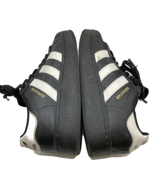 adidas（アディダス）adidas (アディダス) ローカットスニーカー ブラック サイズ:26の古着・服飾アイテム