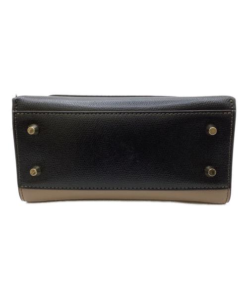 FURLA（フルラ）FURLA (フルラ) ショルダーバッグ ベージュ×ブラウンの古着・服飾アイテム