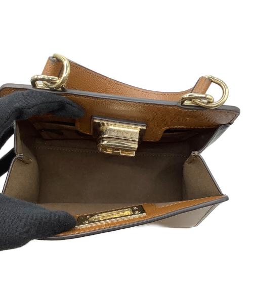 FURLA（フルラ）FURLA (フルラ) ショルダーバッグ ベージュ×ブラウンの古着・服飾アイテム