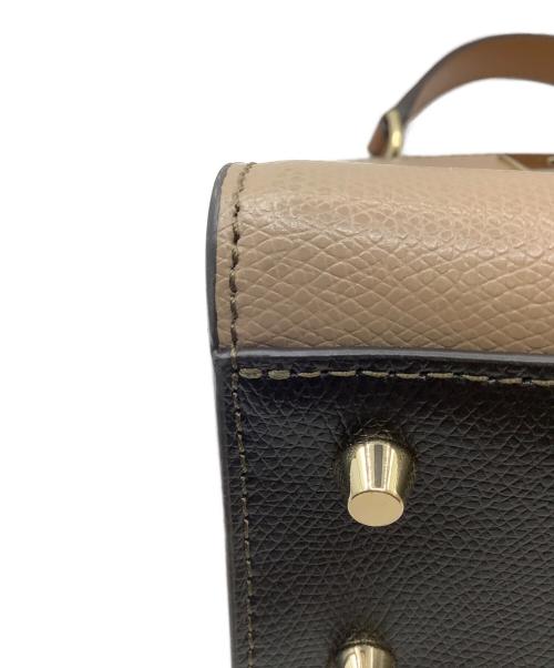 FURLA（フルラ）FURLA (フルラ) ショルダーバッグ ベージュ×ブラウンの古着・服飾アイテム