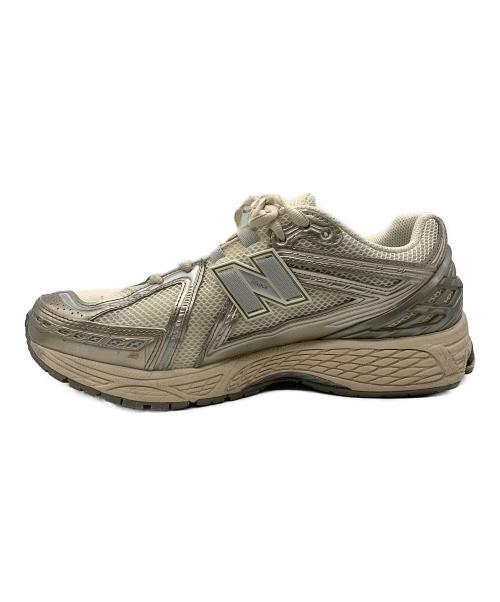 NEW BALANCE（ニューバランス）NEW BALANCE (ニューバランス) ローカットスニーカー ホワイト×シルバー サイズ:27.5cmの古着・服飾アイテム