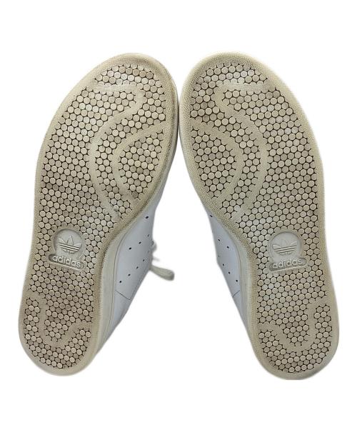 adidas（アディダス）adidas (アディダス) スニーカー ホワイト サイズ:26cmの古着・服飾アイテム