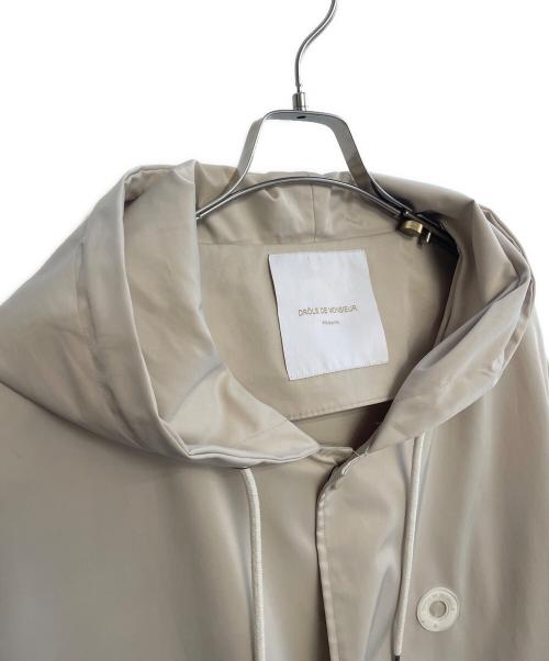 DROLE DE MONSIEUR（ドロール ド ムッシュ）DROLE DE MONSIEUR (ドロール ド ムッシュ) フーデッドコート ベージュ サイズ:Sの古着・服飾アイテム