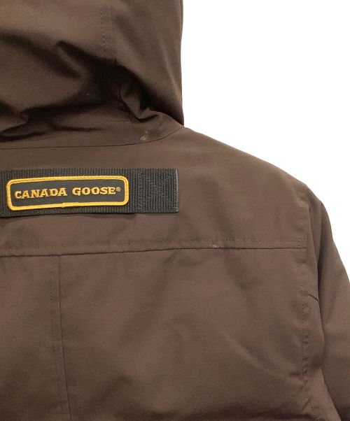 CANADA GOOSE（カナダグース）CANADA GOOSE (カナダグース) ダウンジャケット ブラウン サイズ:Sの古着・服飾アイテム