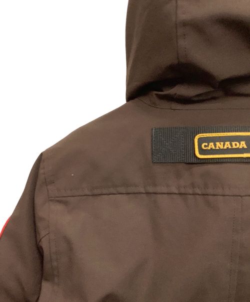 CANADA GOOSE（カナダグース）CANADA GOOSE (カナダグース) ダウンジャケット ブラウン サイズ:Sの古着・服飾アイテム