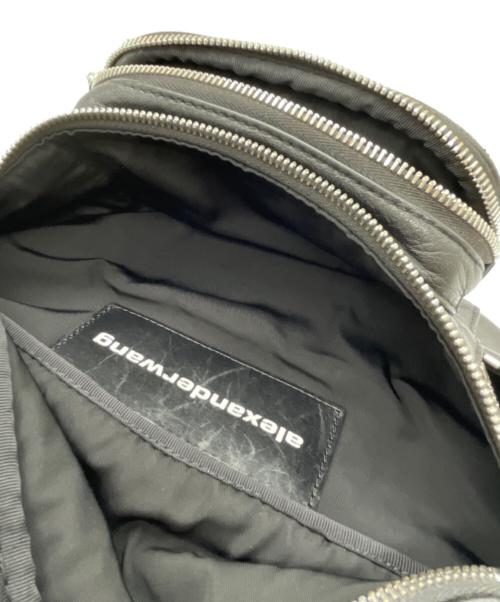 ALEXANDER WANG（アレキサンダー・ワン）ALEXANDER WANG (アレキサンダーワン) チェーンディテールジップベルトバッグ ブラックの古着・服飾アイテム