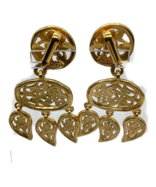 CHANEL（シャネル）CHANEL (シャネル) フリンジイヤリング ゴールド色の古着・服飾アイテム