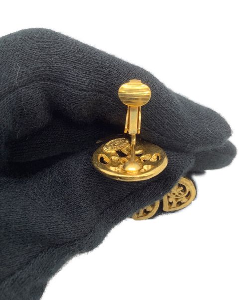 CHANEL（シャネル）CHANEL (シャネル) フリンジイヤリング ゴールド色の古着・服飾アイテム