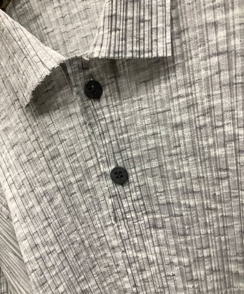 PLEATS PLEASE（プリーツプリーズ）PLEATS PLEASE (プリーツプリーズ) ポロシャツ ライトグレー サイズ:3の古着・服飾アイテム