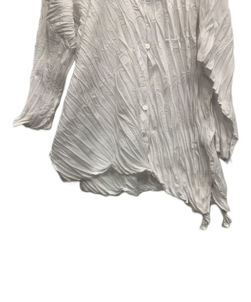 ISSEY MIYAKE（イッセイミヤケ）ISSEY MIYAKE (イッセイミヤケ) シャツ ホワイト サイズ:- 未使用品の古着・服飾アイテム