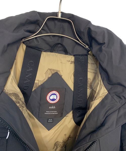 CANADA GOOSE（カナダグース）CANADA GOOSE (カナダグース) クロップド ダウン ストラップ パッファー ブラック サイズ:XSの古着・服飾アイテム