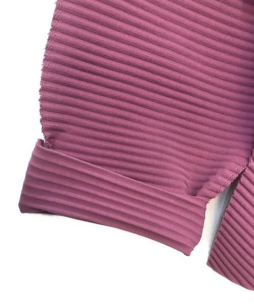 me ISSEY MIYAKE（ミーイッセイ ミヤケ）me ISSEY MIYAKE (ミーイッセイ ミヤケ) プリーツフレアブラウス ピンク サイズ:表記なしの古着・服飾アイテム