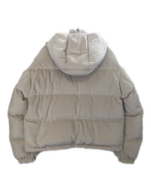 MONCLER（モンクレール）MONCLER (モンクレール) ダウンジャケット アイボリーの古着・服飾アイテム