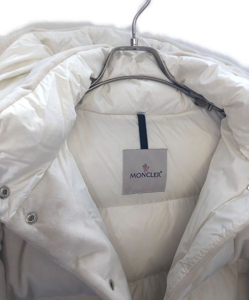 MONCLER（モンクレール）MONCLER (モンクレール) ダウンジャケット アイボリーの古着・服飾アイテム