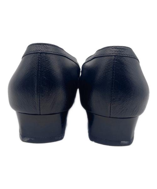 Salvatore Ferragamo（サルヴァトーレ フェラガモ）Salvatore Ferragamo (サルヴァトーレ フェラガモ) フラットパンプス ブラック サイズ:6の古着・服飾アイテム