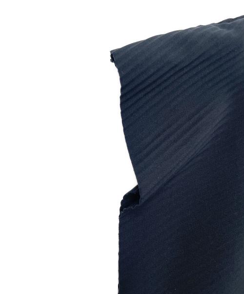 me ISSEY MIYAKE（ミーイッセイ ミヤケ）me ISSEY MIYAKE (ミーイッセイ ミヤケ) 半袖ワンピース ブラック サイズ:Freeの古着・服飾アイテム