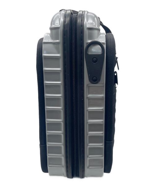 RIMOWA（リモワ）RIMOWA (リモワ) 2WAYショルダーバッグ ブラック×シルバーの古着・服飾アイテム