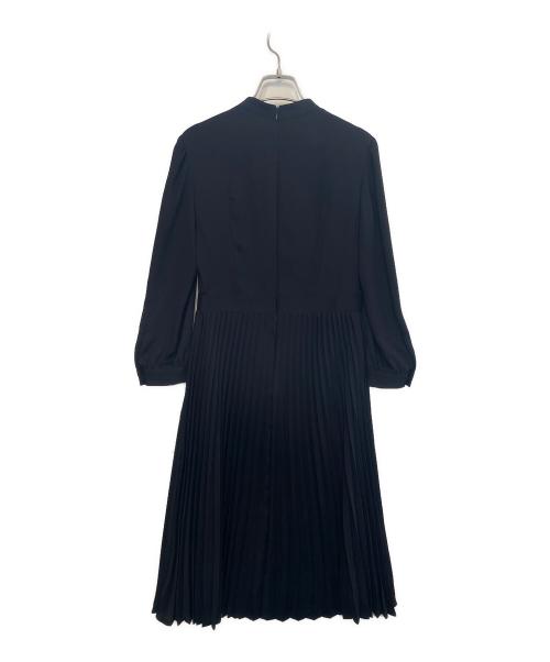 23区（ニジュウサンク）23区 (ニジュウサンク) 長袖ワンピース ブラック サイズ:32 未使用品の古着・服飾アイテム