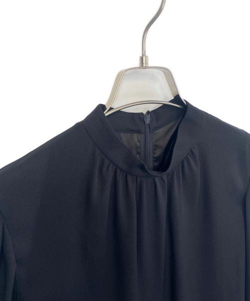 23区（ニジュウサンク）23区 (ニジュウサンク) 長袖ワンピース ブラック サイズ:32 未使用品の古着・服飾アイテム