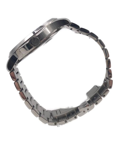 GUCCI（グッチ）GUCCI (グッチ) 腕時計 グレーの古着・服飾アイテム