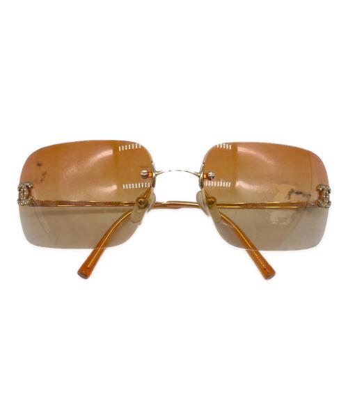 CHANEL（シャネル）CHANEL (シャネル) サングラス ゴールド サイズ:62口17の古着・服飾アイテム