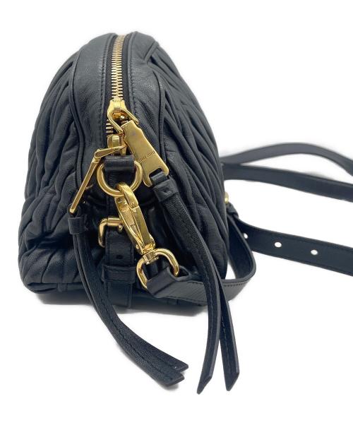 MIU MIU（ミュウミュウ）MIU MIU (ミュウミュウ) ショルダーバッグ ブラックの古着・服飾アイテム