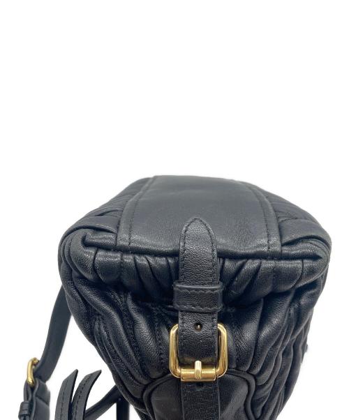 MIU MIU（ミュウミュウ）MIU MIU (ミュウミュウ) ショルダーバッグ ブラックの古着・服飾アイテム