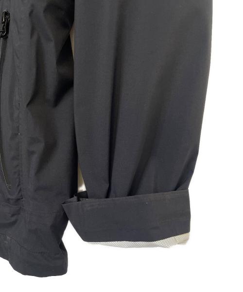 F.C.R.B.（エフシーレアルブリストル）F.C.R.B. (エフシーレアルブリストル) マウンテンパーカー ブラック サイズ:XLの古着・服飾アイテム