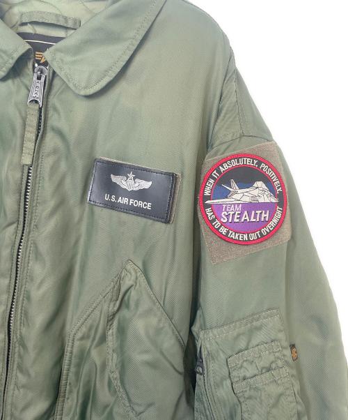 AVIREX（アヴィレックス）AVIREX (アヴィレックス) フライトジャケット カーキ サイズ:XLの古着・服飾アイテム