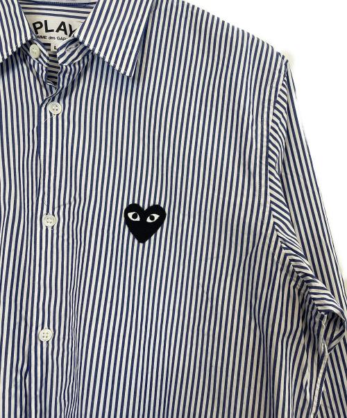 PLAY COMME des GARCONS（プレイコムデギャルソン）PLAY COMME des GARCONS (プレイコムデギャルソン) 長袖シャツ ブルー×ホワイト サイズ:Lの古着・服飾アイテム