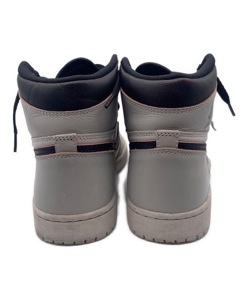 NIKE（ナイキ）NIKE (ナイキ) NIKE AIR JORDAN 1 （ナイキ　ジョーダン1） グレー サイズ:26.5の古着・服飾アイテム