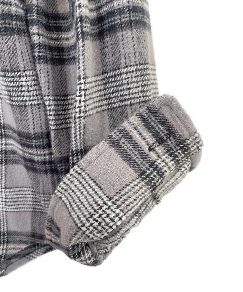 SUPREME（シュプリーム）Supreme (シュプリーム) シャツパーカー グレー サイズ:Mの古着・服飾アイテム