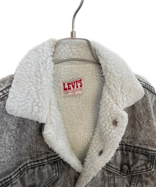 LEVI'S（リーバイス）LEVI'S (リーバイス) 裏ボアデニムジャケット ホワイト×グレー サイズ:Mの古着・服飾アイテム