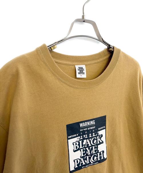 THE BLACK EYE PATCH（ブラックアイパッチ）THE BLACK EYE PATCH (ブラックアイパッチ) Tシャツ カーキ サイズ:XLの古着・服飾アイテム