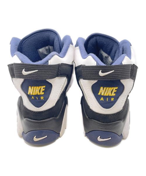 NIKE（ナイキ）NIKE (ナイキ) ミッドカットスニーカー AIR BARRAGE(エアバラージ) MID ホワイト×ネイビー サイズ:27の古着・服飾アイテム