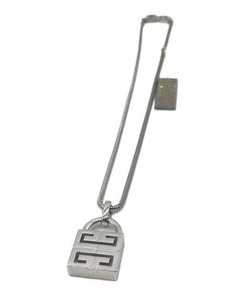 GIVENCHY（ジバンシィ）GIVENCHY (ジバンシィ) スクエアロゴネックレス シルバーの古着・服飾アイテム