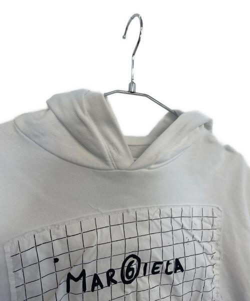 MM6 Maison Margiela（エムエムシックスメゾンマルジェラ）MM6 Maison Margiela (エムエムシックスメゾンマルジェラ) プルオーバーパーカー ホワイト サイズ:14の古着・服飾アイテム